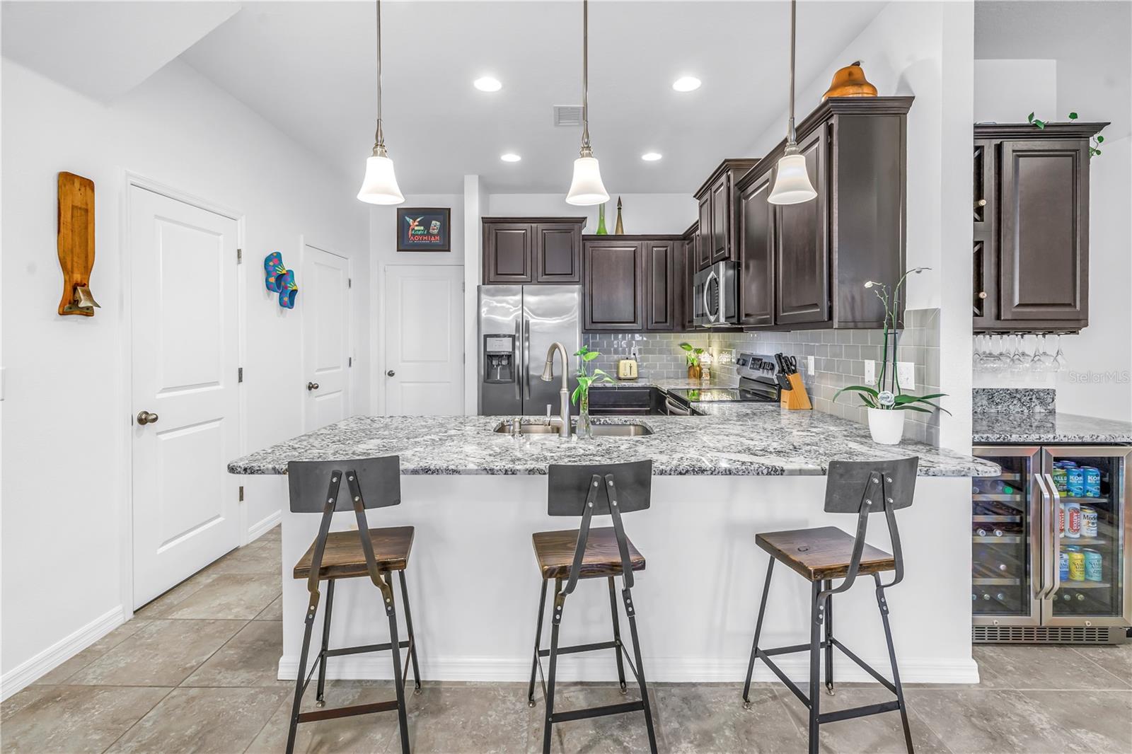 COLONNADE - Residential