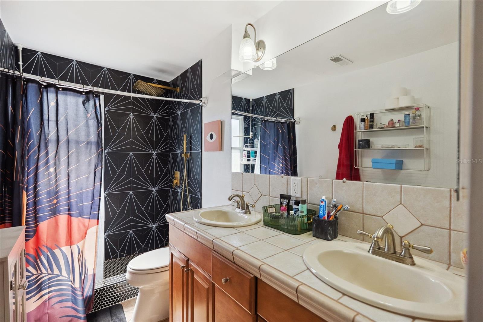 HILCREST - Residential Income