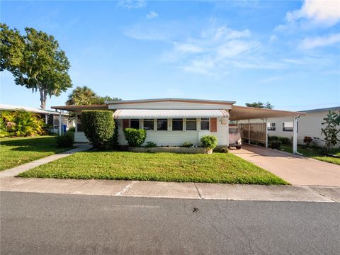 A home in LAKELAND