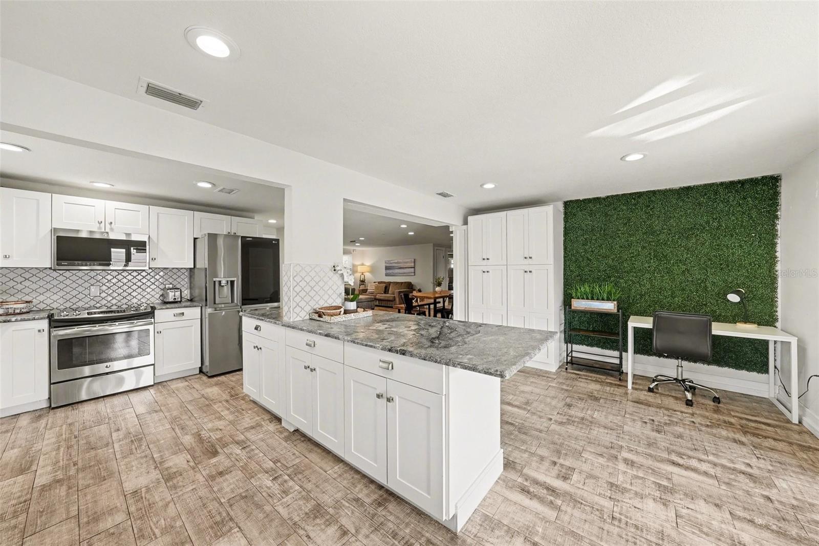 RIDGE CREST GARDENS - Residential