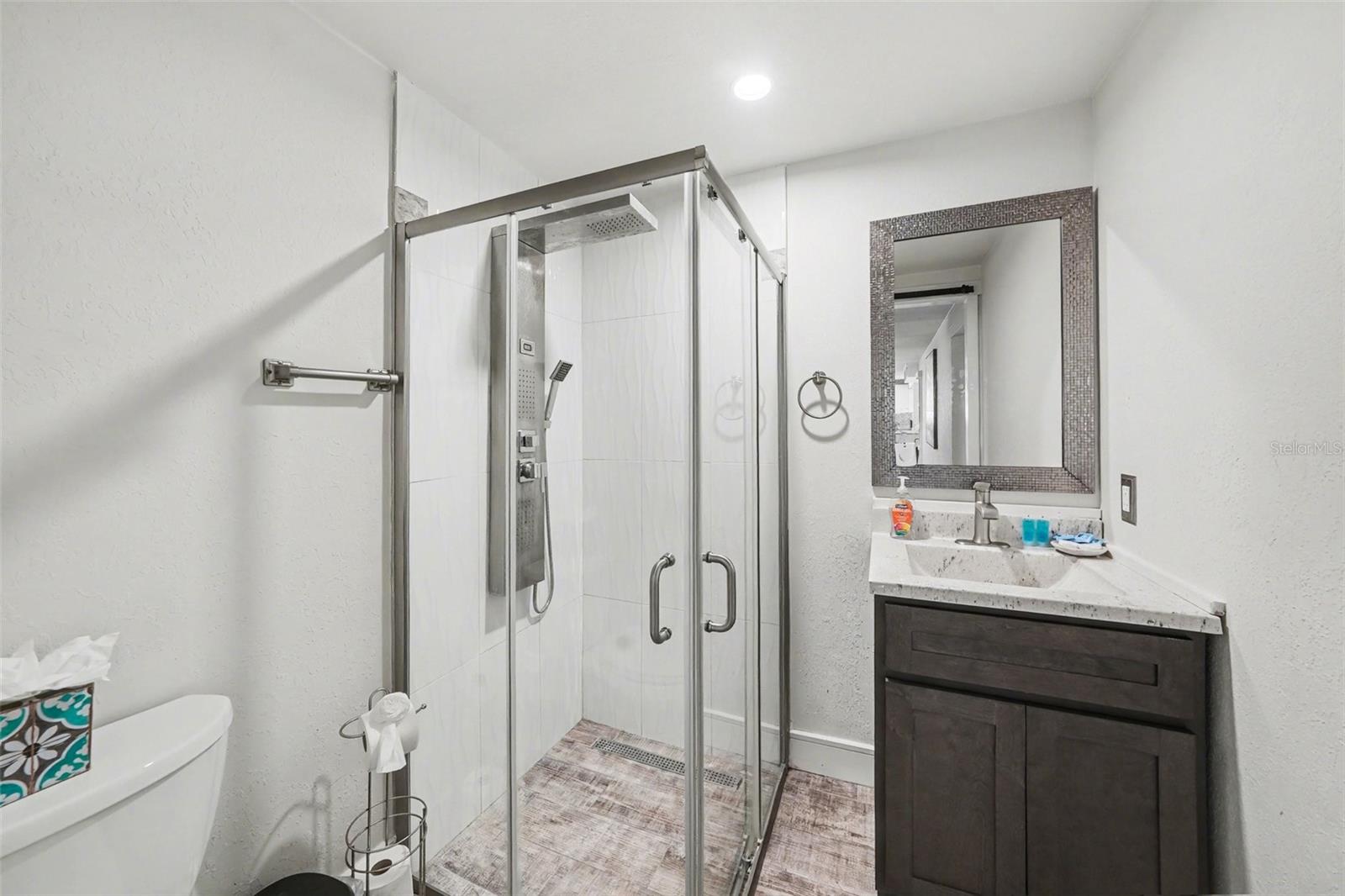 RIDGE CREST GARDENS - Residential