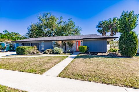 A home in PORT CHARLOTTE