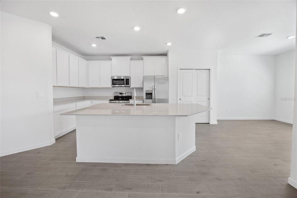 Photo of 19444 SW 78th Place, Dunnellon, FL 34432 (MLS # OM710692)