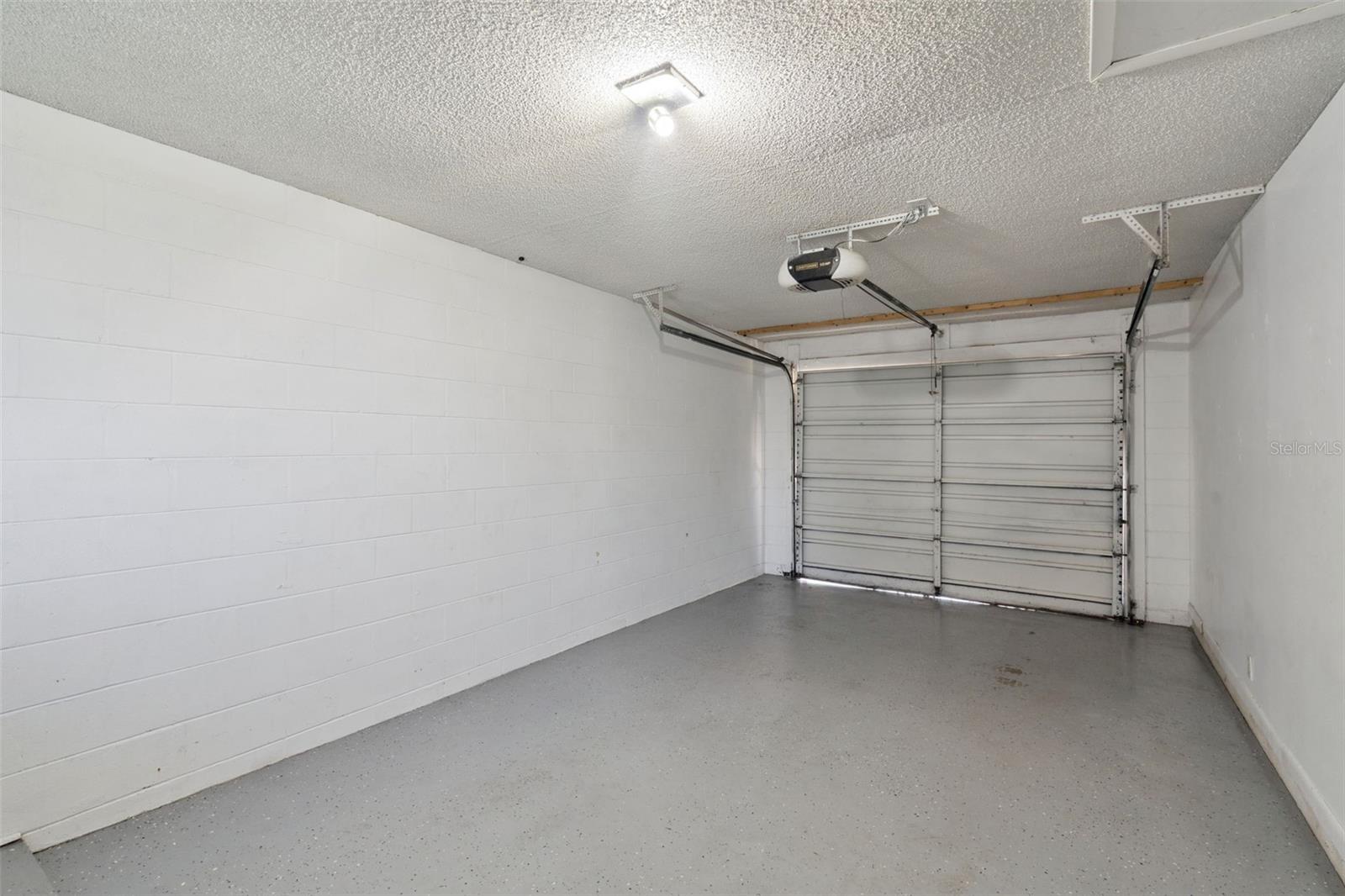 TRADE WINDS VILLAGE - Residential