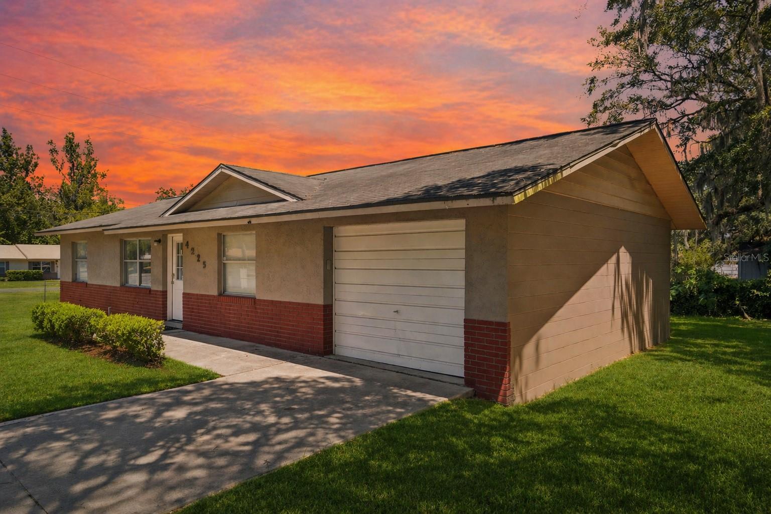 TRADE WINDS VILLAGE - Residential