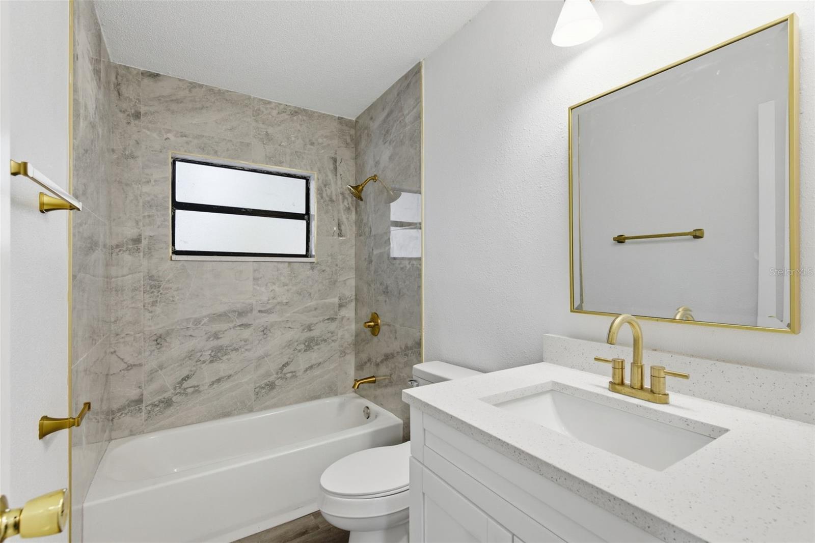 ADAMO ACRES UNIT 5 - Residential