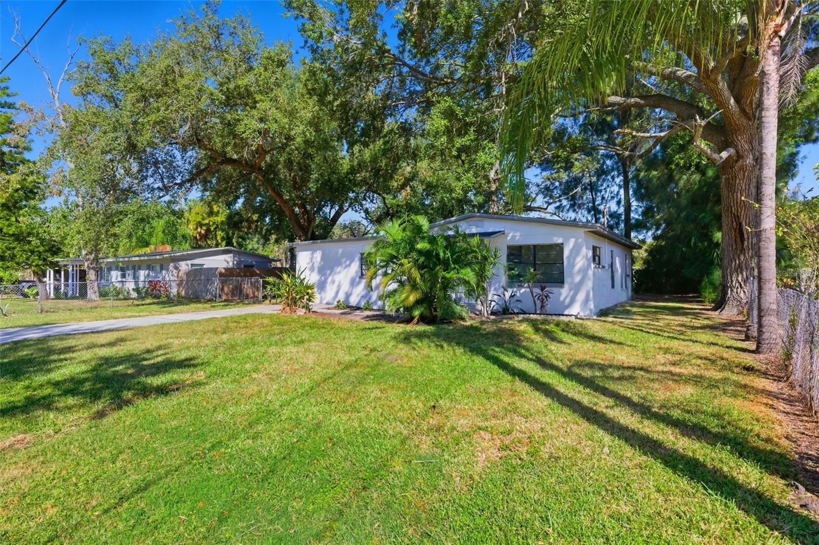 ADAMO ACRES UNIT 5 - Residential