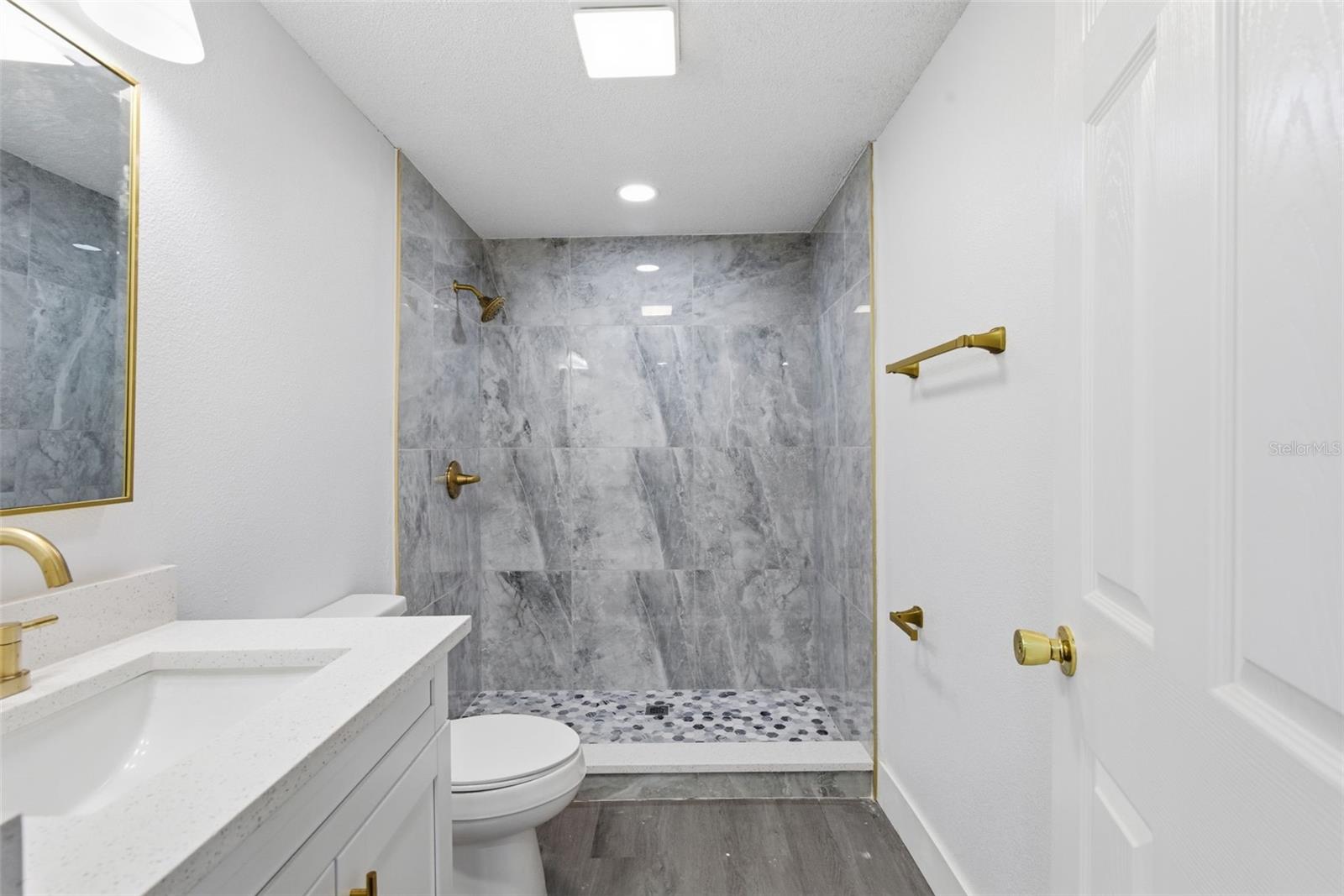 ADAMO ACRES UNIT 5 - Residential