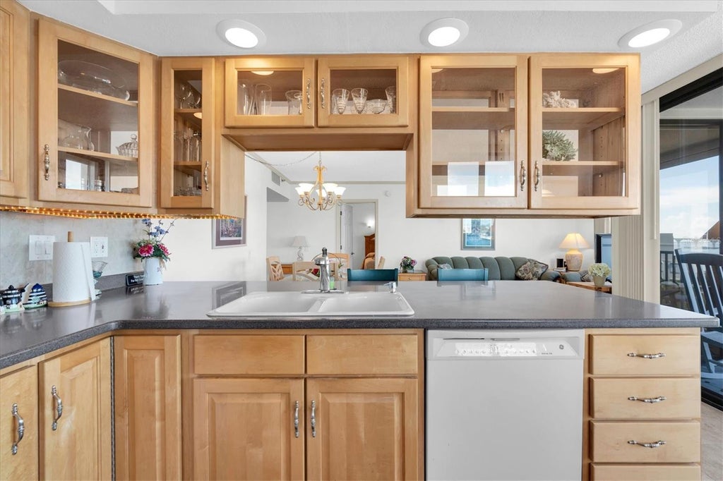 Photo of 6287 Bahia Del Mar Circle #602, St Petersburg, FL 33715 (MLS # TB8545013)