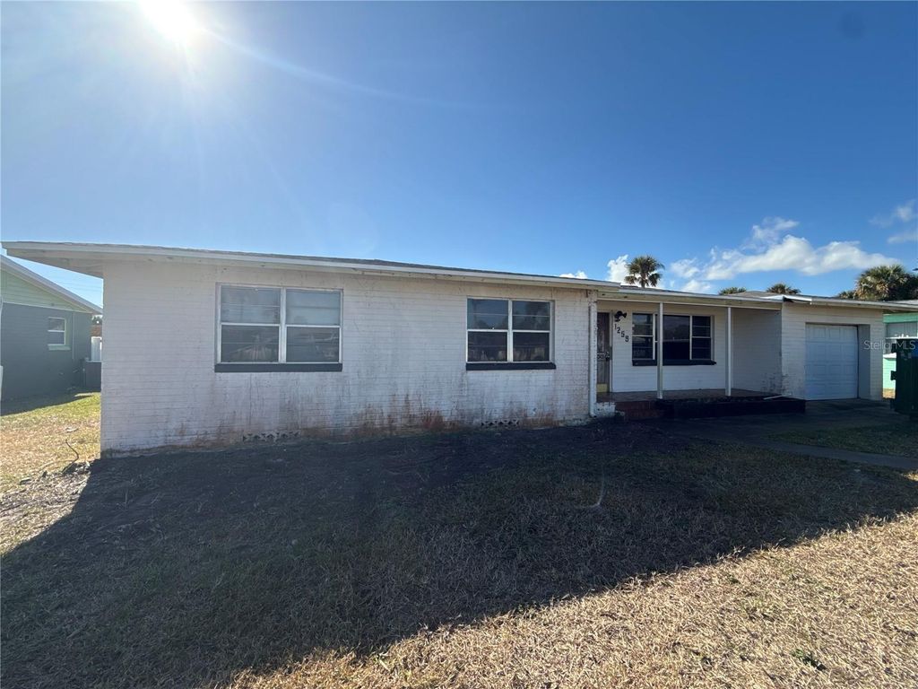 Photo of 1259 Bel Aire Drive, Daytona Beach, FL 32118 (MLS # O6371891)