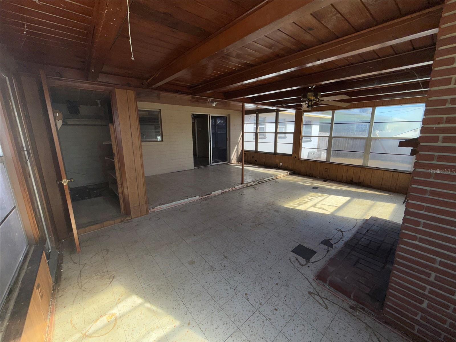 WHANORSHAM UNITS 01 & 02 - Residential