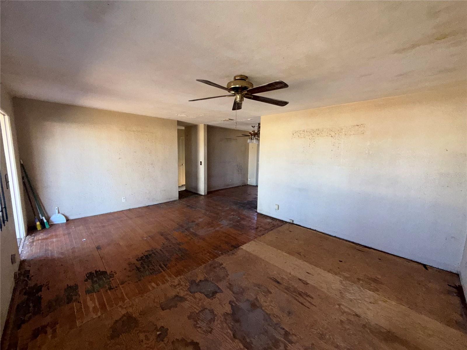 WHANORSHAM UNITS 01 & 02 - Residential