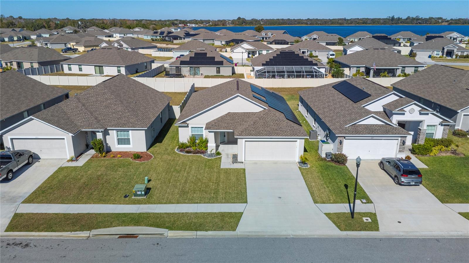 SANCTUARY BY THE LAKE PH 2 - Residential