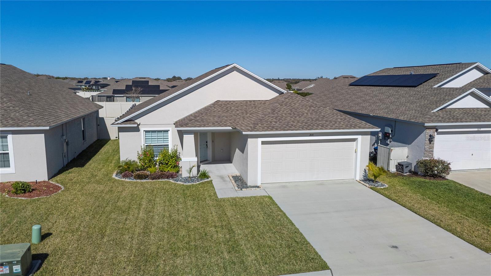 SANCTUARY BY THE LAKE PH 2 - Residential