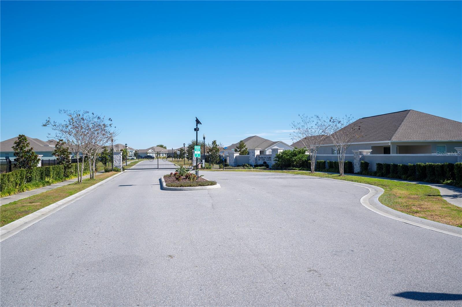 SANCTUARY BY THE LAKE PH 2 - Residential