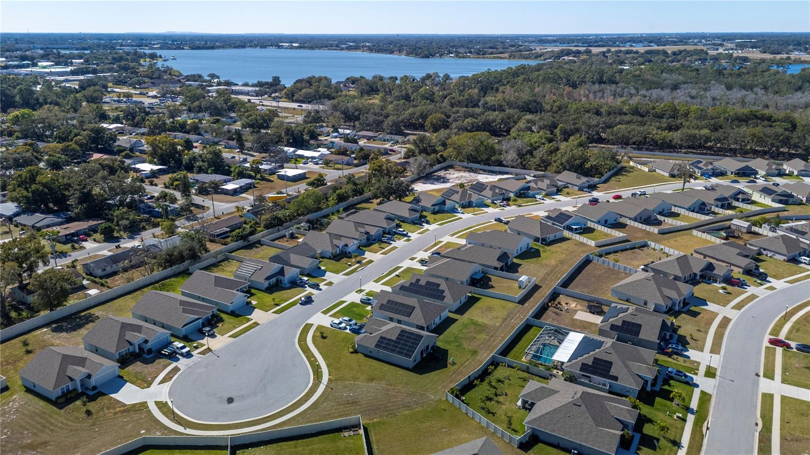 SANCTUARY BY THE LAKE PH 2 - Residential