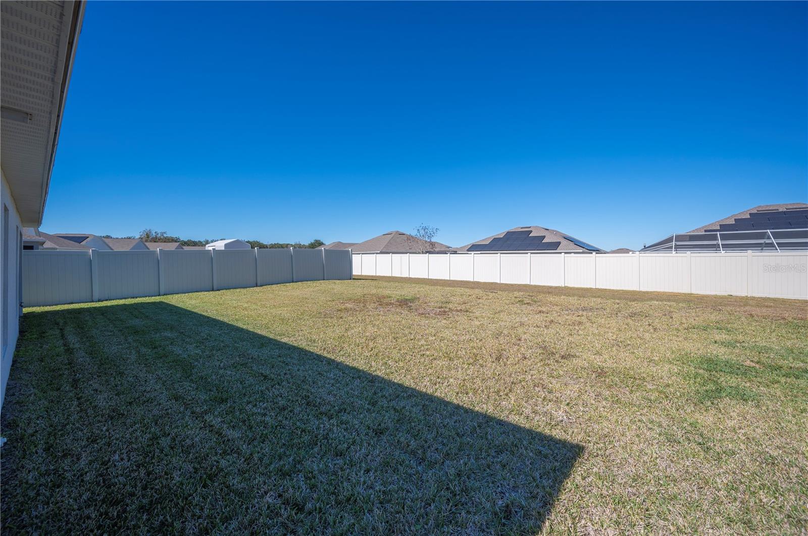 SANCTUARY BY THE LAKE PH 2 - Residential