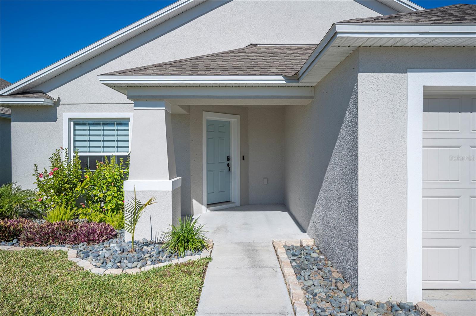 305 ARBUTHNOT STREET