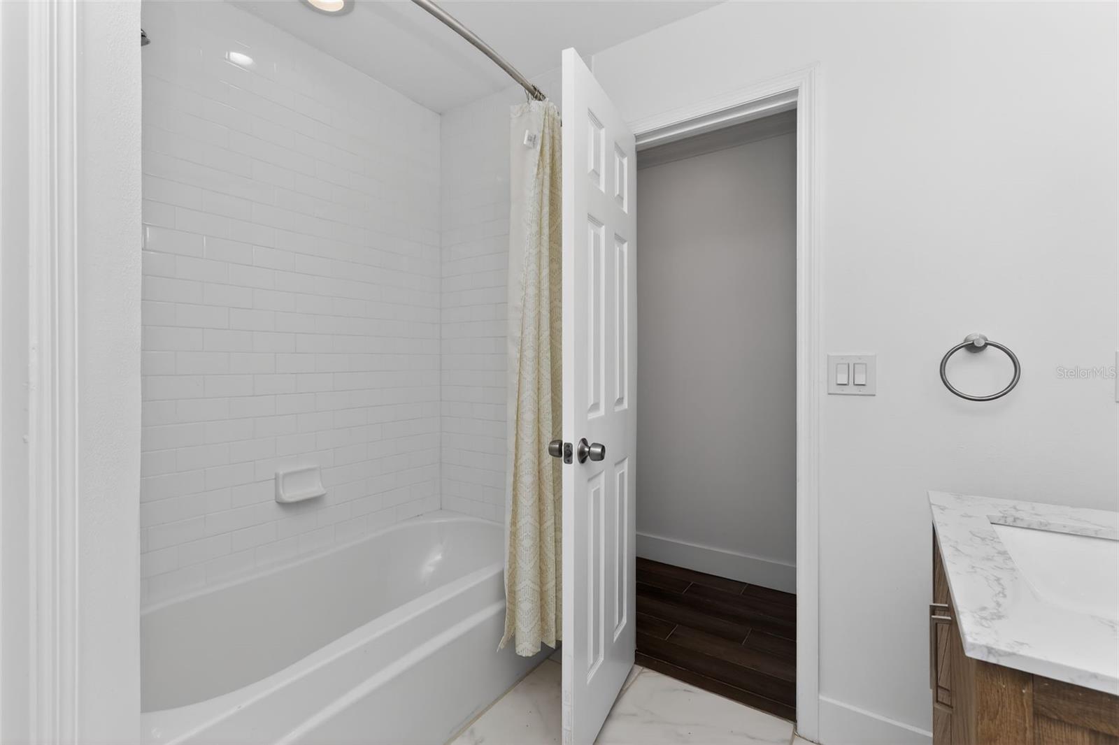 BAY CREST PARK UNIT 10-A - Residential