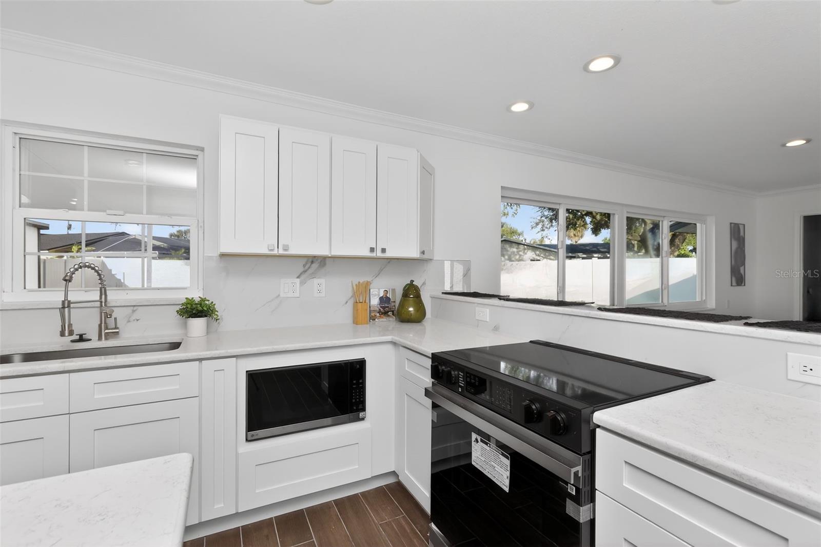 BAY CREST PARK UNIT 10-A - Residential