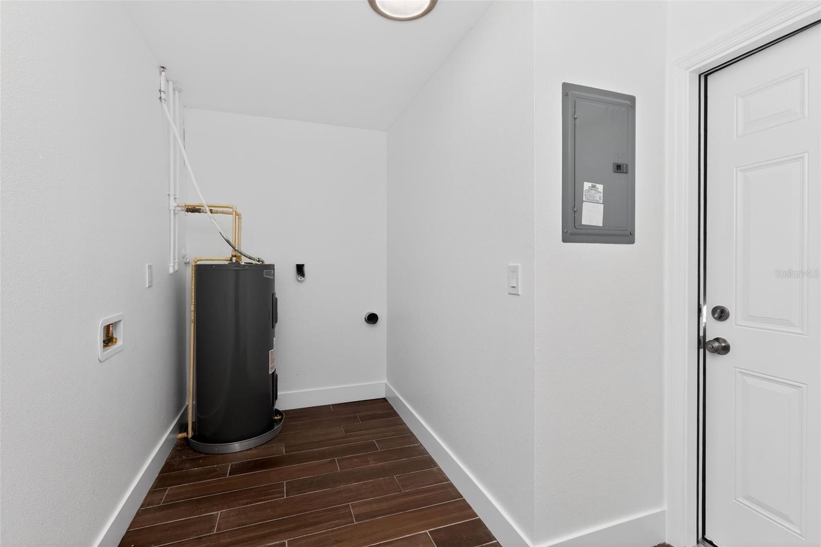 BAY CREST PARK UNIT 10-A - Residential