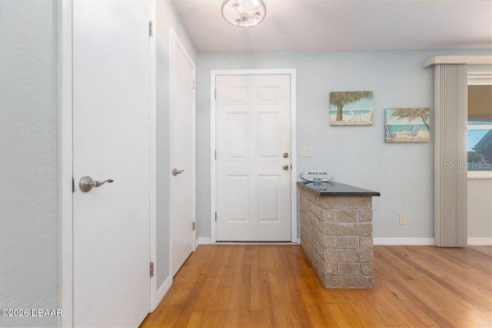 STANDISH SHORES BELLEWOOD - Residential