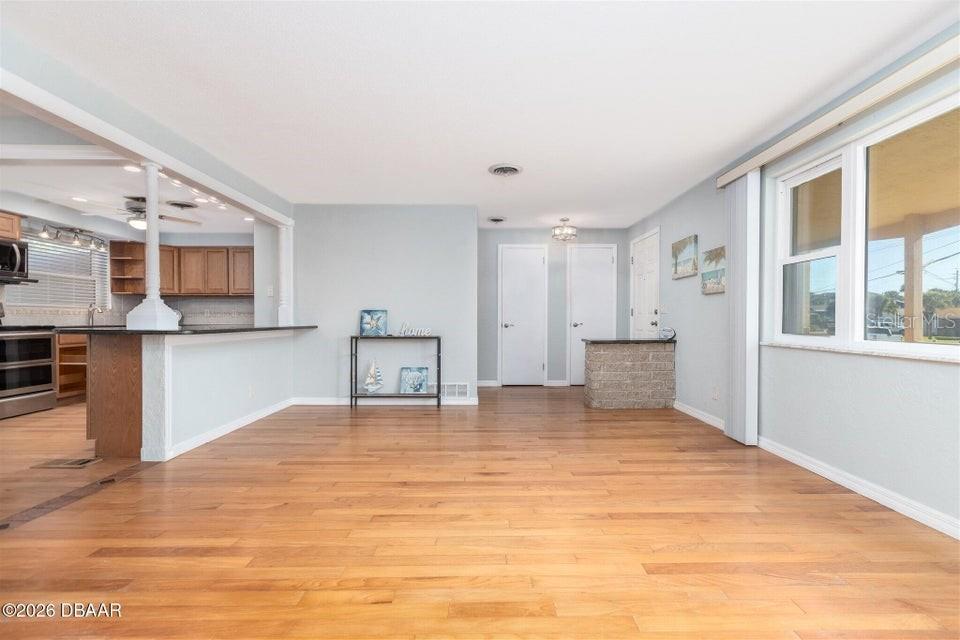 STANDISH SHORES BELLEWOOD - Residential