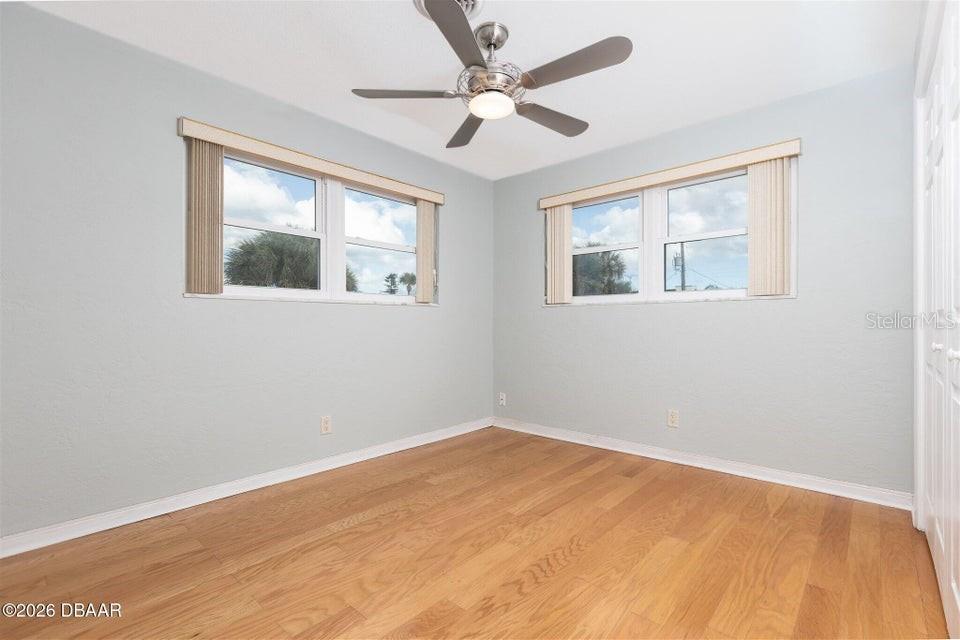 STANDISH SHORES BELLEWOOD - Residential