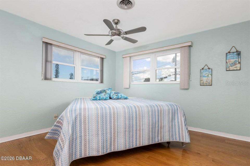 STANDISH SHORES BELLEWOOD - Residential