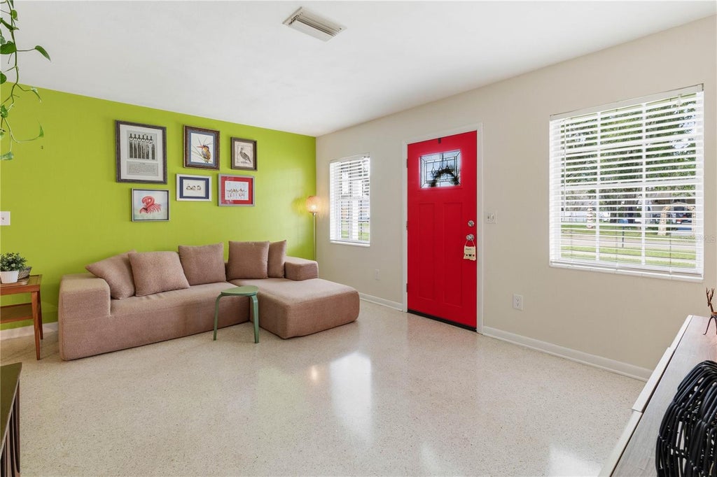 Photo of 222 6th Street NE, Fort Meade, FL 33841 (MLS # L4965223)