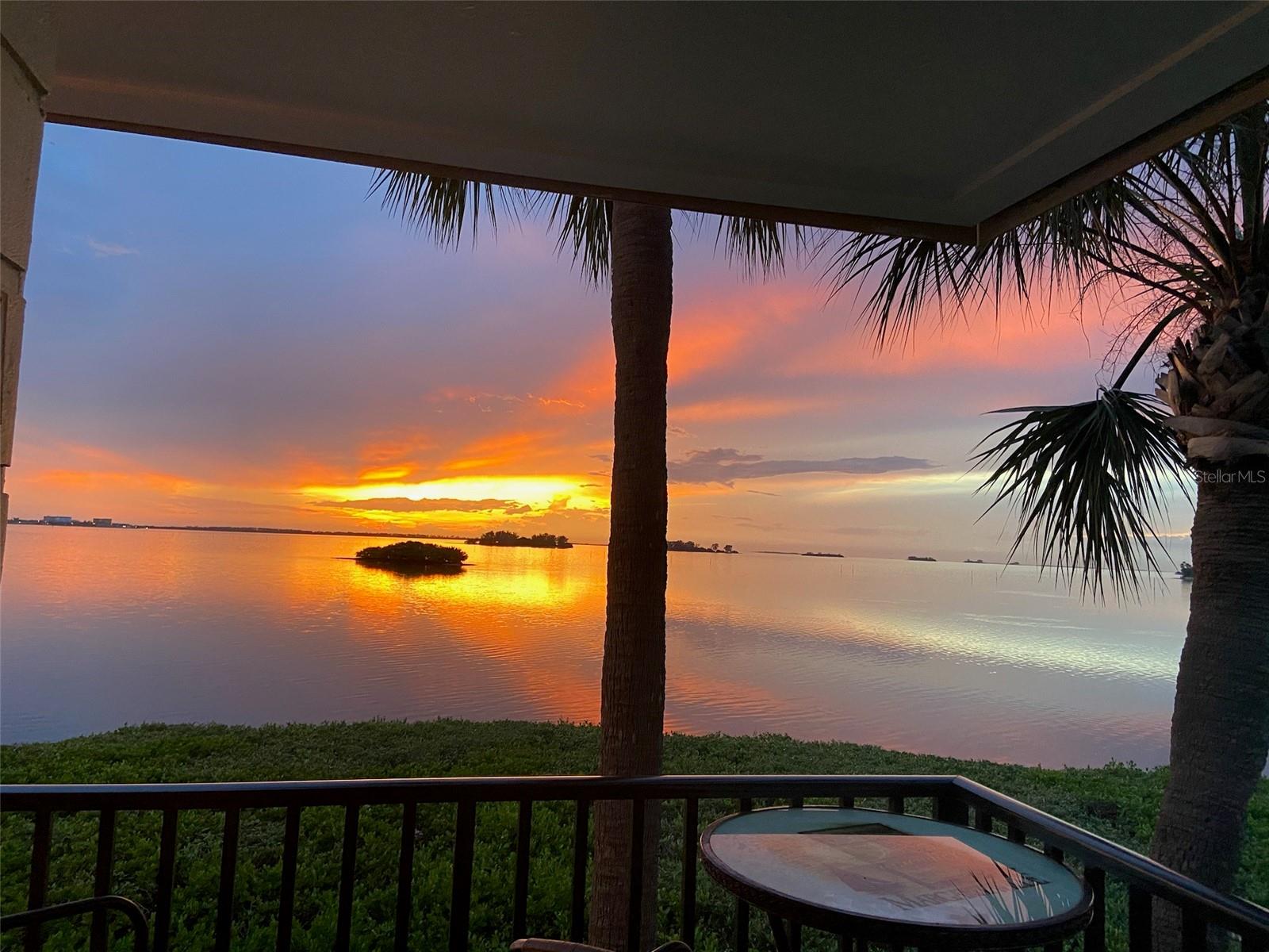 MEDITERRANEAN MANORS - Residential Lease