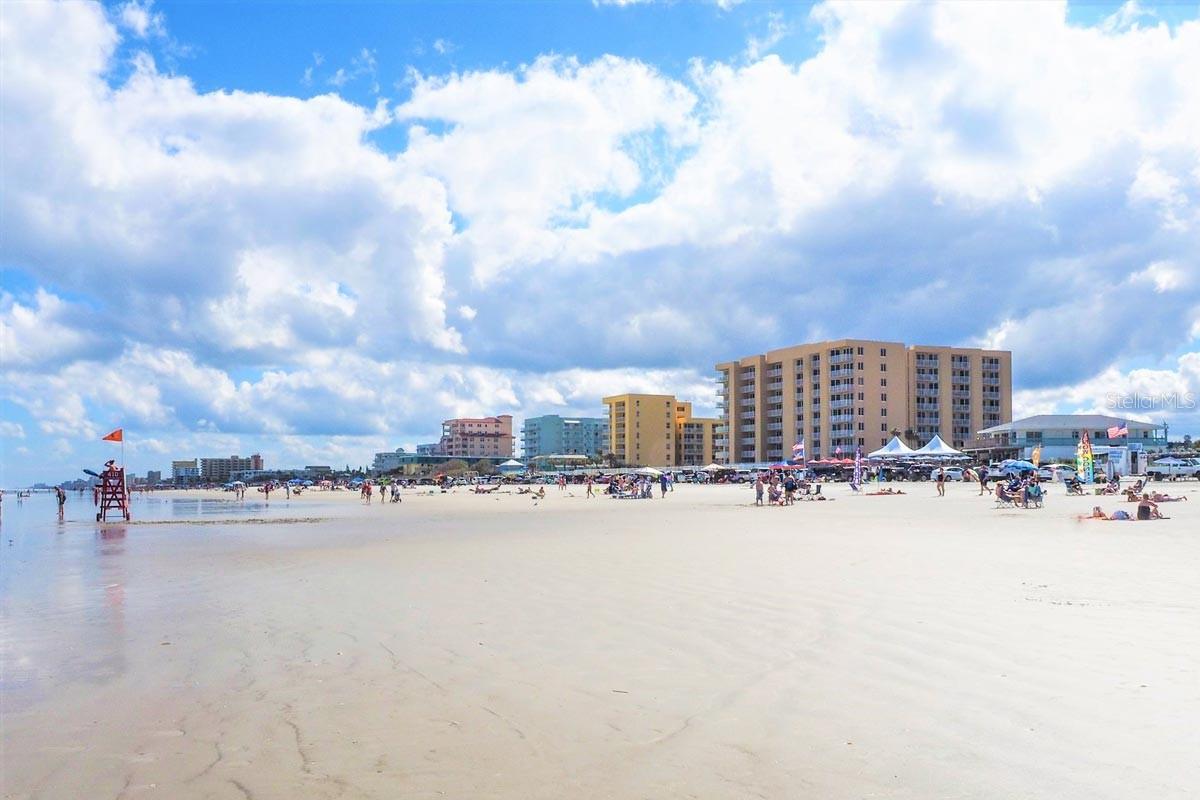 OCEANIA PLAZA CONDO - Residential Lease