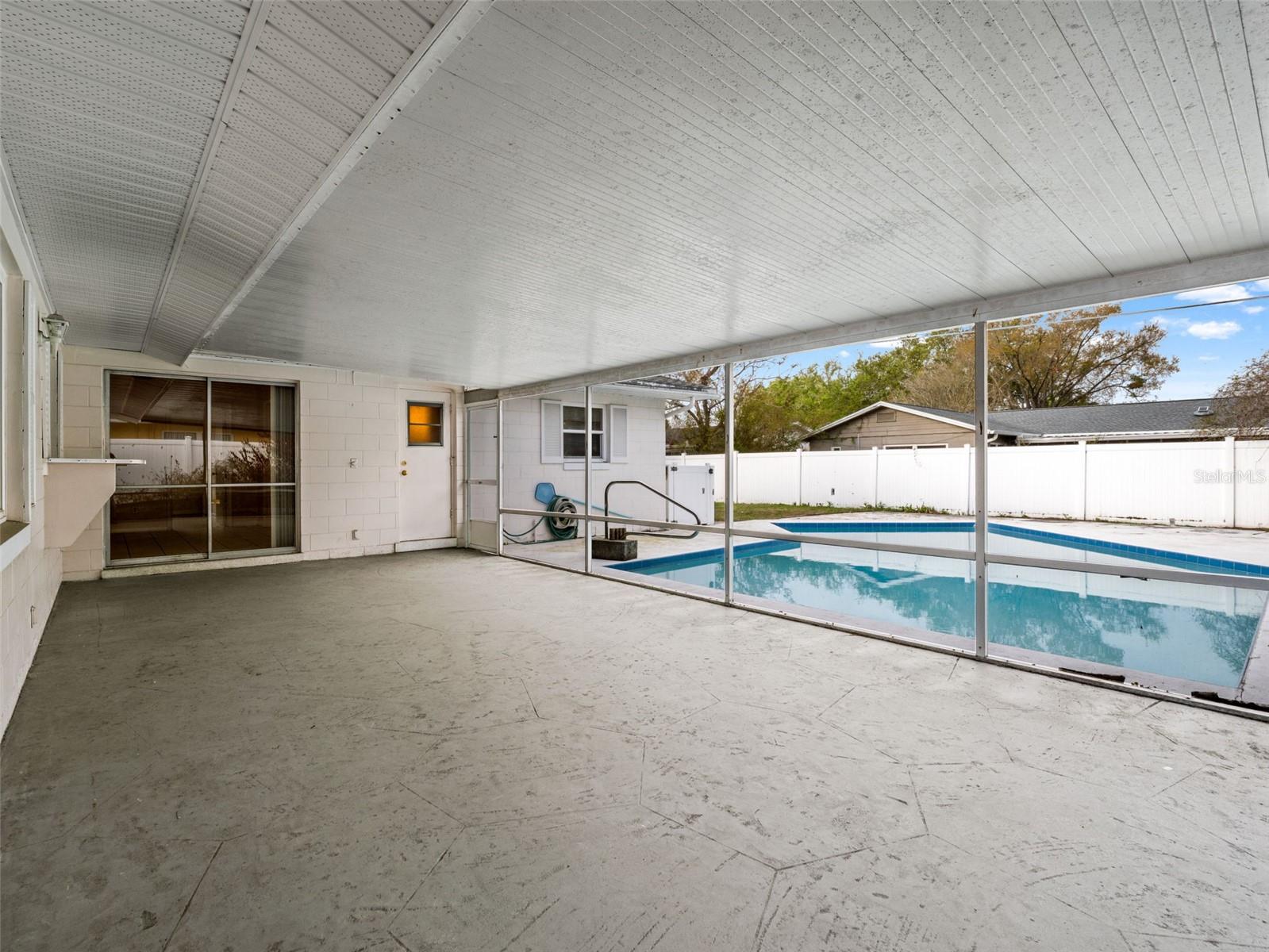 WINTER PARK PINES MERRIE OAKS - Residential