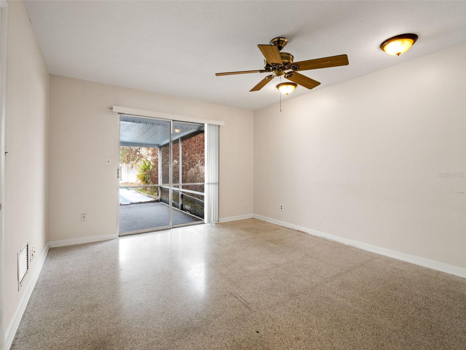 WINTER PARK PINES MERRIE OAKS - Residential