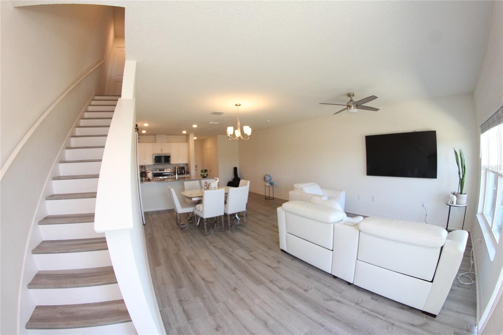 BELLAVIVA PH 4 - Residential