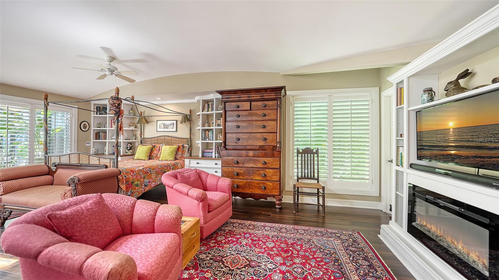 POINSETTIA PARK 2 - Residential