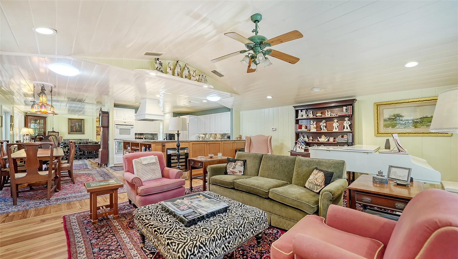 POINSETTIA PARK 2 - Residential