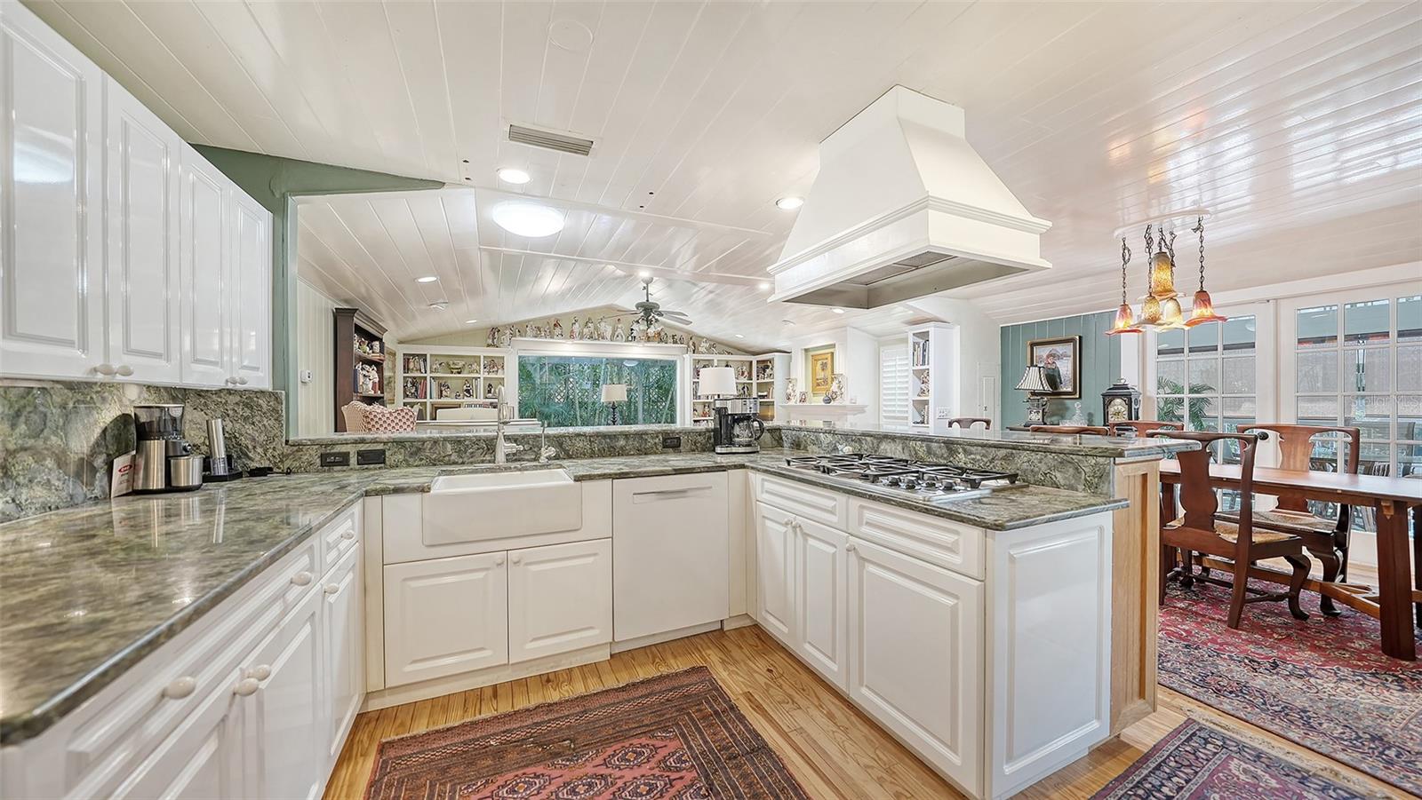 POINSETTIA PARK 2 - Residential