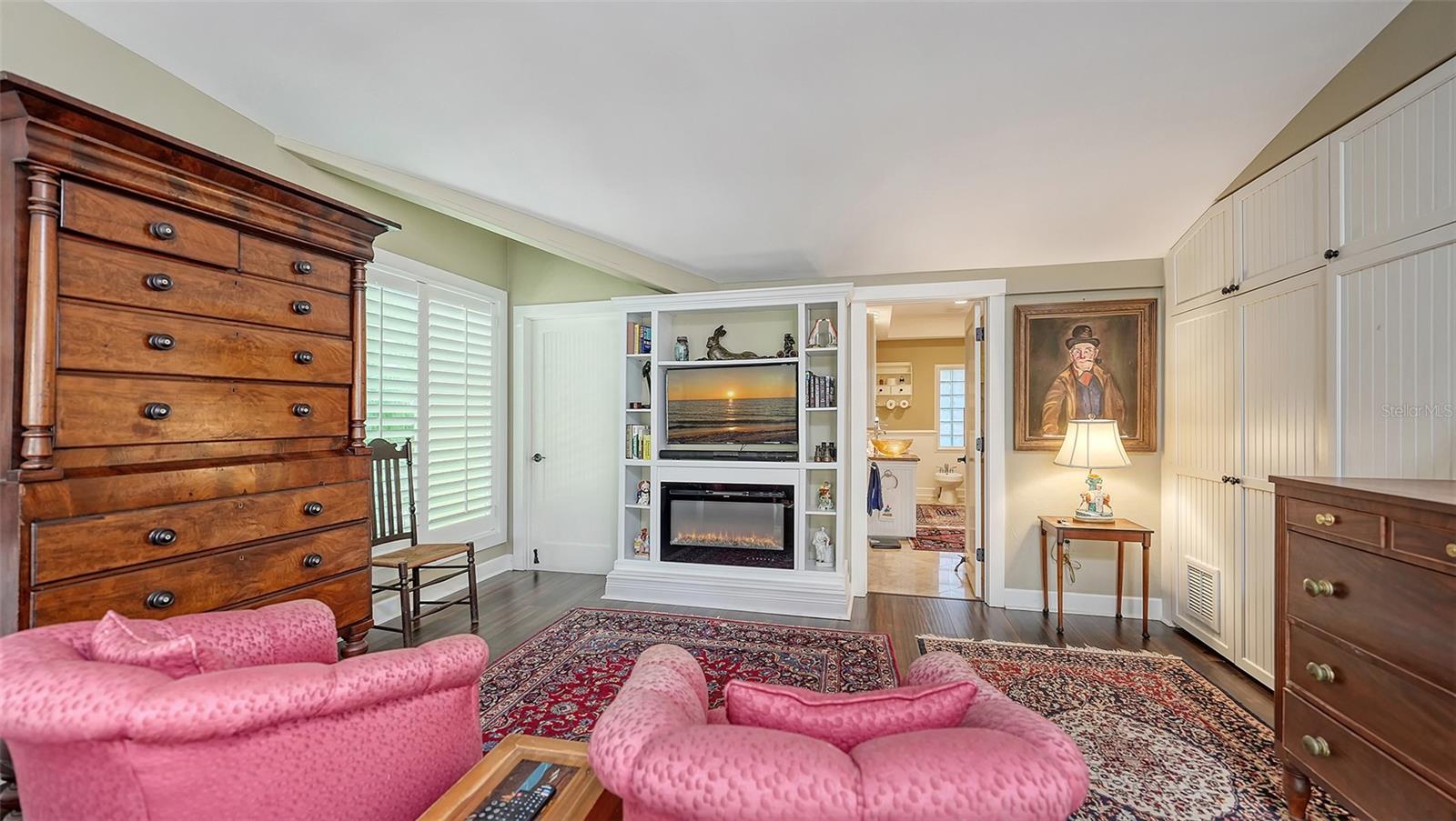 POINSETTIA PARK 2 - Residential