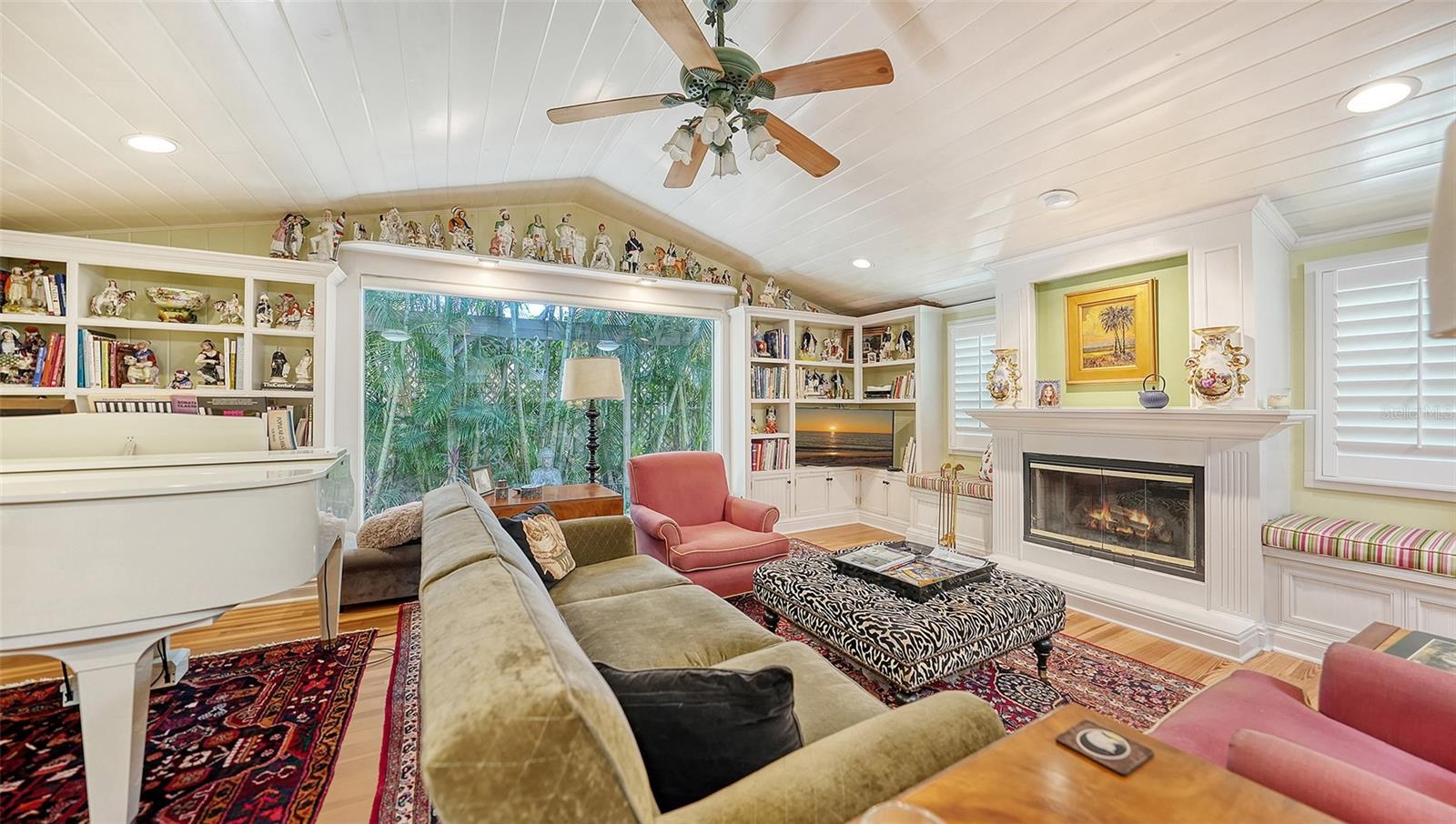 POINSETTIA PARK 2 - Residential