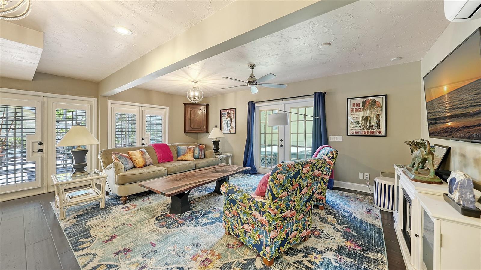 POINSETTIA PARK 2 - Residential