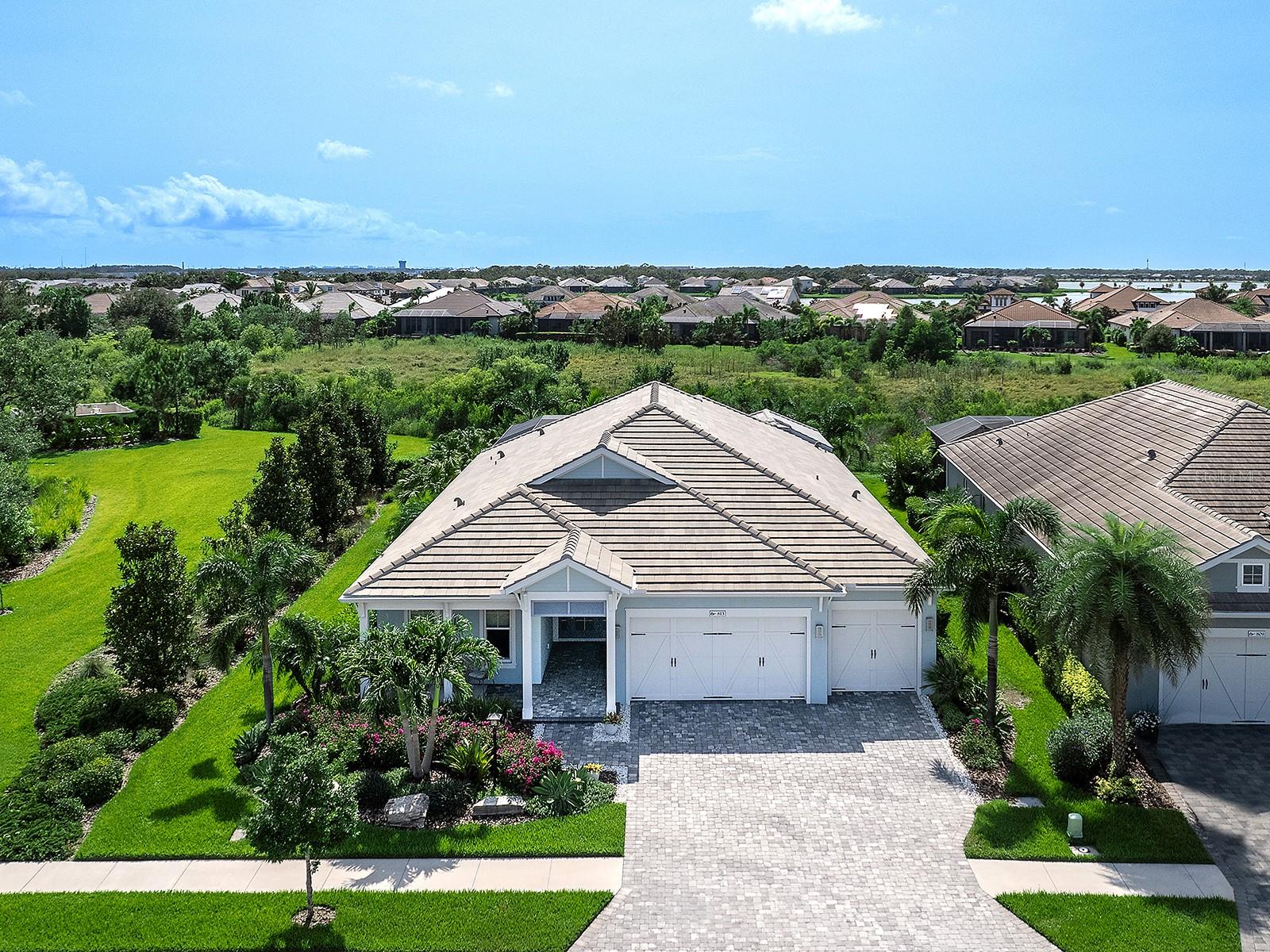 813 TAILWIND PLACE