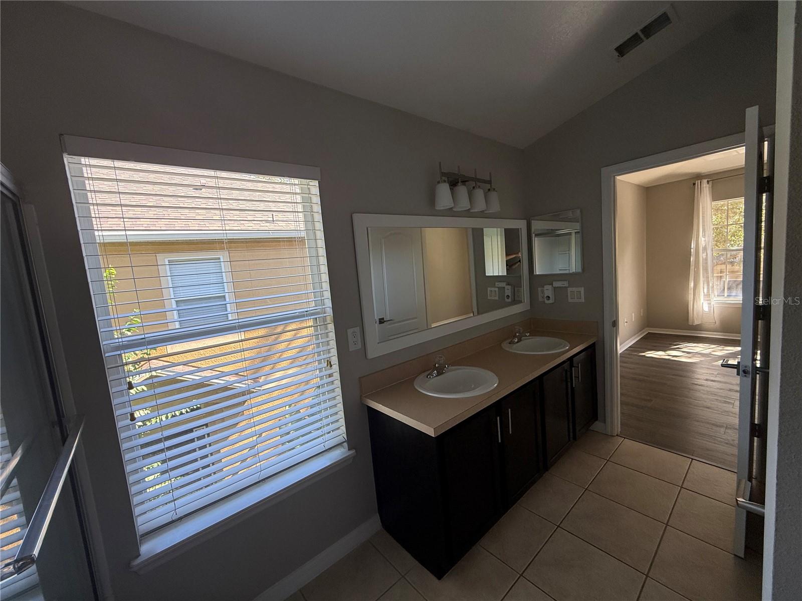 MAGNOLIA CLUB - Residential