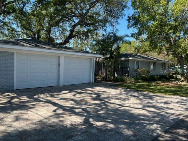 PLEASANT VIEW TERRACE - Residential Lease