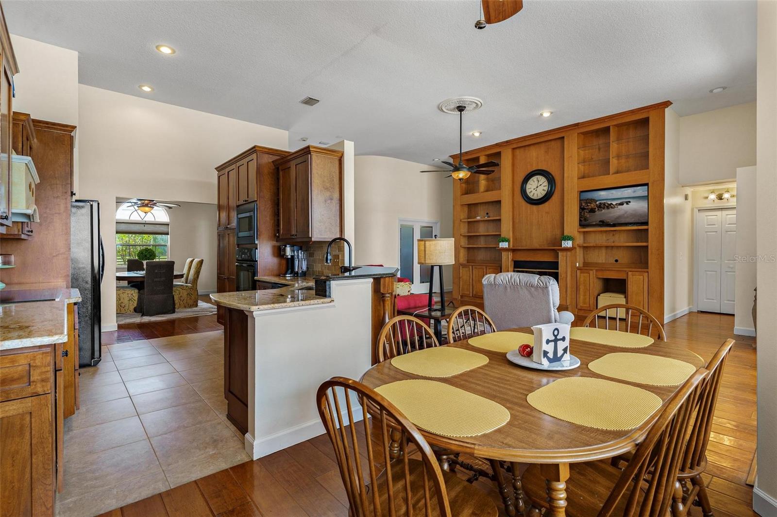 ACREAGE & UNREC - Residential