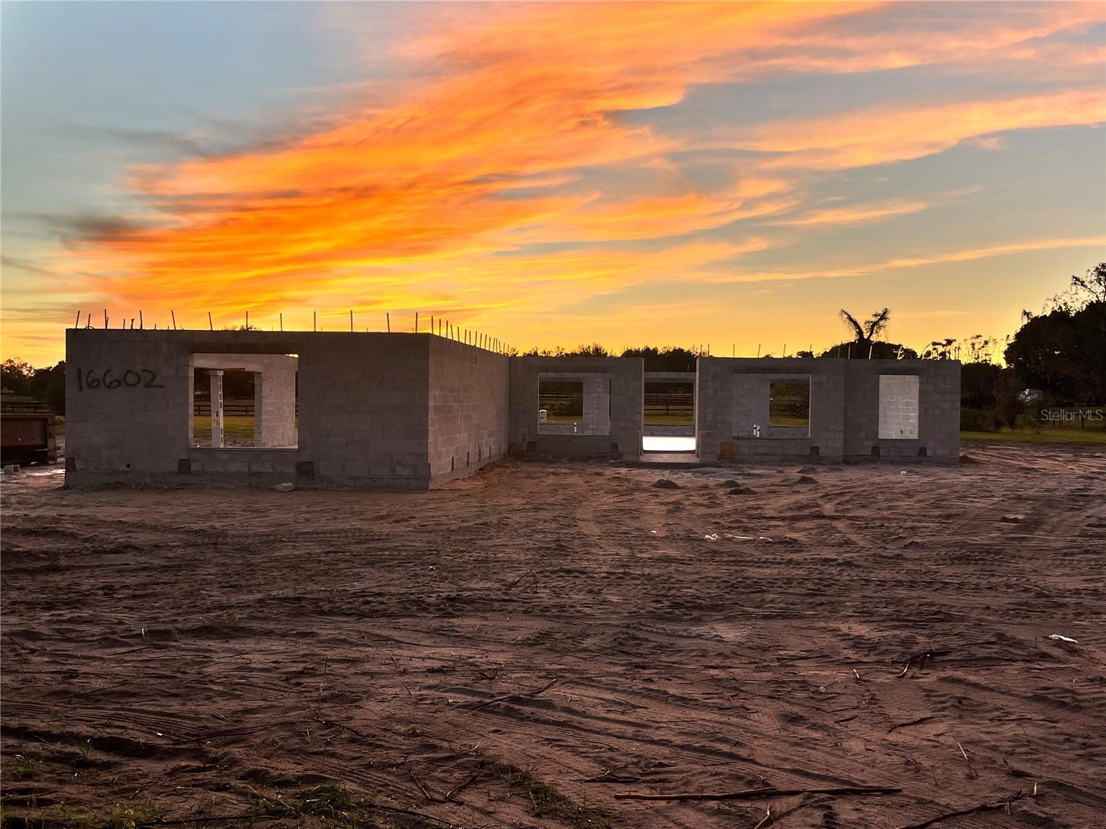 SILVER SPRINGS ACRES - Residential