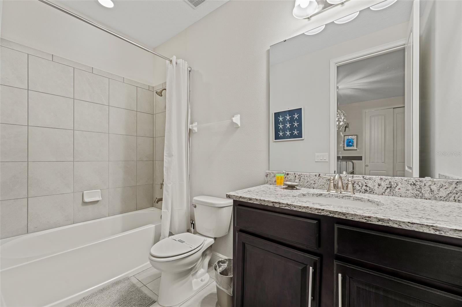 REUNION WEST - Residential Lease