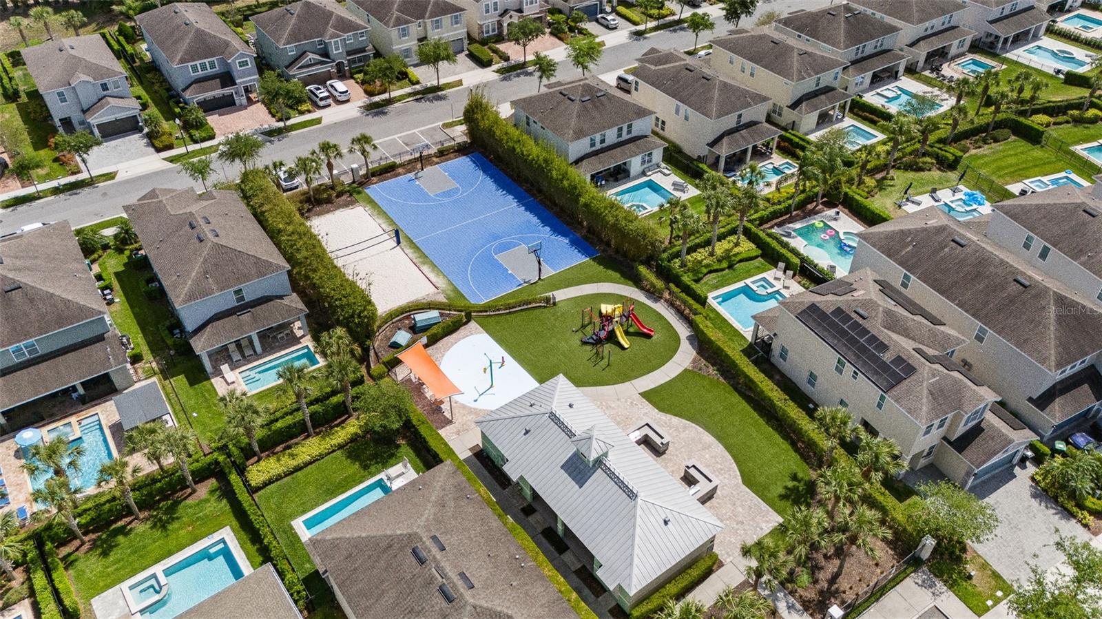 REUNION WEST - Residential Lease