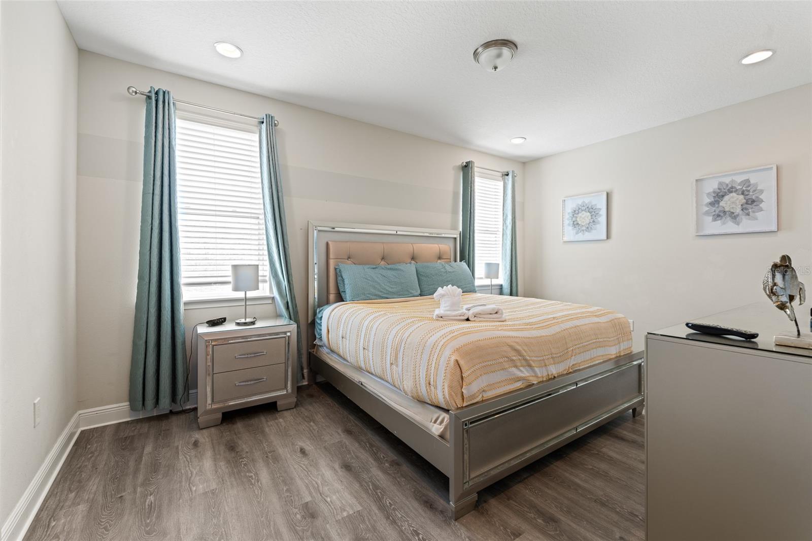 REUNION WEST - Residential Lease