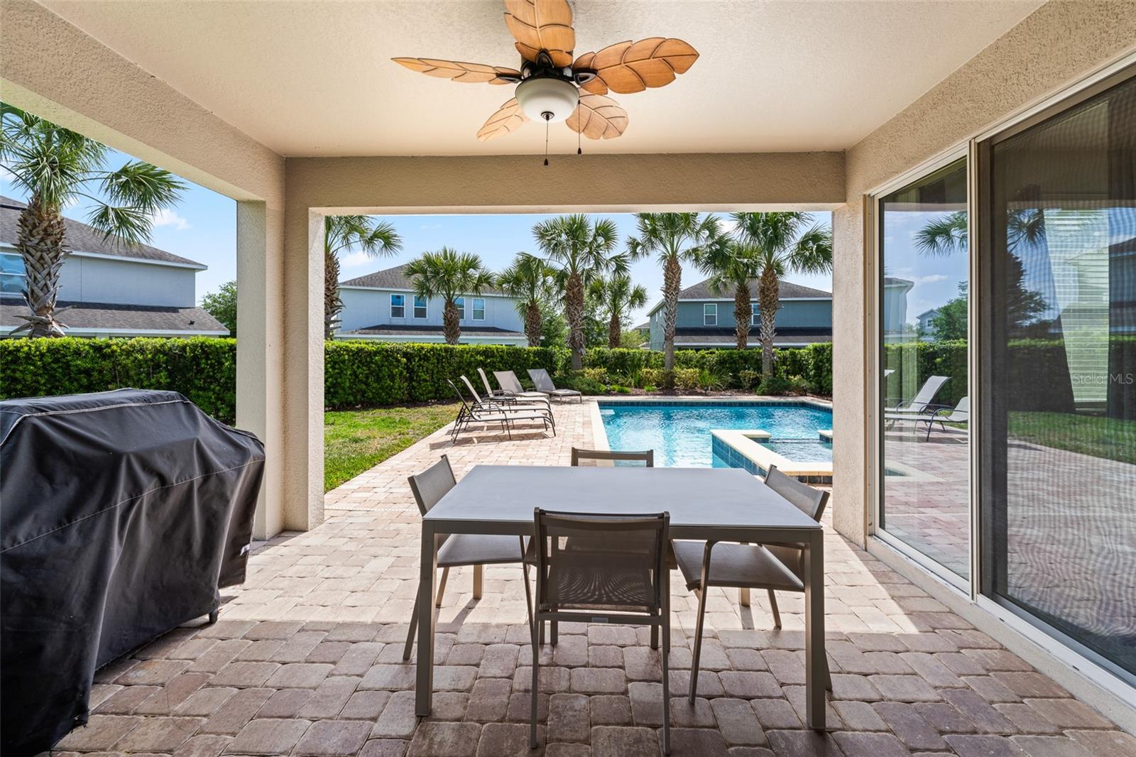 REUNION WEST - Residential Lease